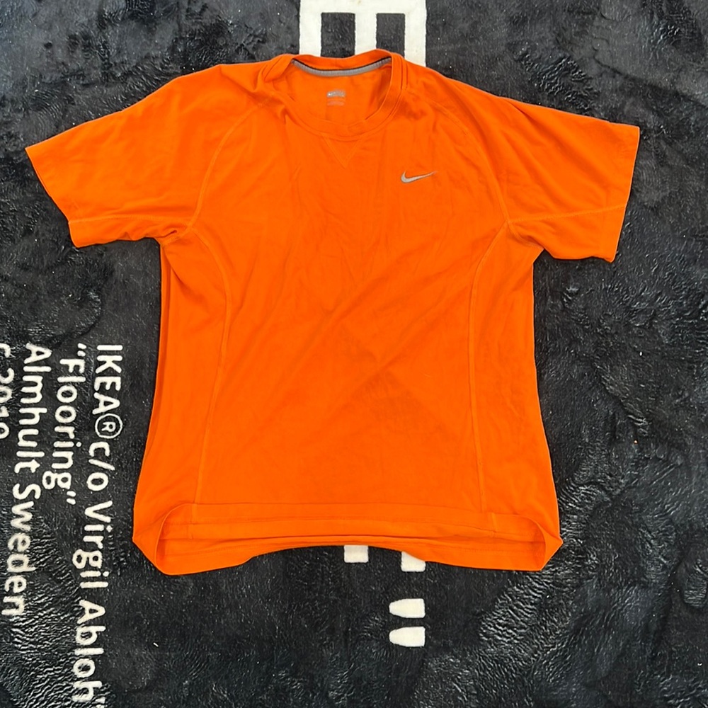 Vintage nike tee
